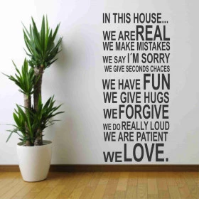 Adesivo Frase In this house
